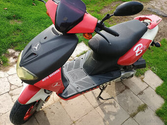 Moto Benzhou