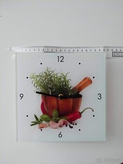 Nástěnné hodiny, sklo, 20x20 cm