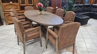 Oválný jídelní stůl + 8 křesel