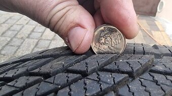 Prodám univerzální pneu 165/70/14