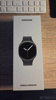 Samsung Galaxy Watch 8 44mm LTE grafitove - 1