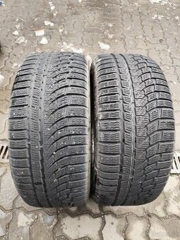 Pneu 235/45R17 zimní