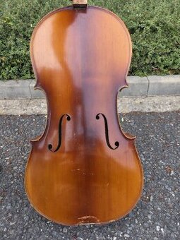 Staré violoncello ( čelo )