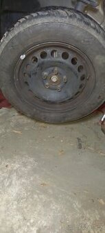 2ks Celorocni pneu Nexen s disky 5x112 Octavia