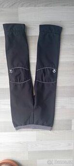 Softshellové kalhoty