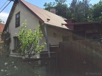 K prodeji rodinný dům v Bošicích (u Svojšic, okr. Kolín).