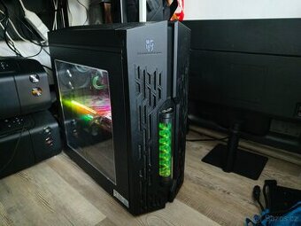 Herní PC Intel i7 7700K, 5700xt, 32GB Ram, 250gb SSD+1tb