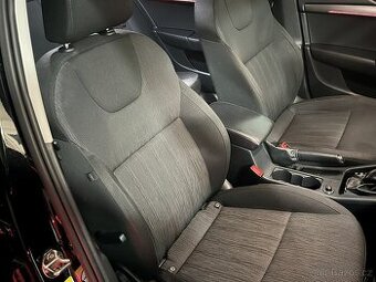 Prodám sedačky na Octavia 3 Top stav.
