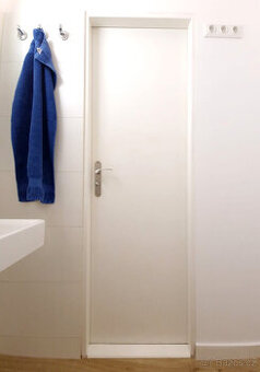 Interiérové dveře plné bílé 60L