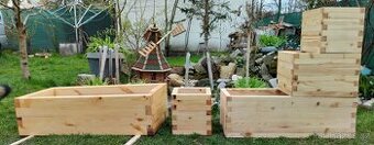 Dřevěné truhlíky/květináče