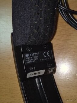 Bezdrátová sluchátka SONY