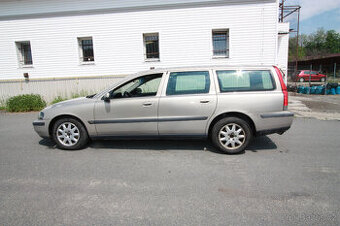 VOLVO V 70 SW 74