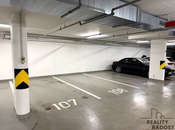 Pronájem garážového stání 14 m² U Průhonu, Praha - Holešovic