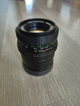 Prodám objektiv Pentacon 50mm f/1.8