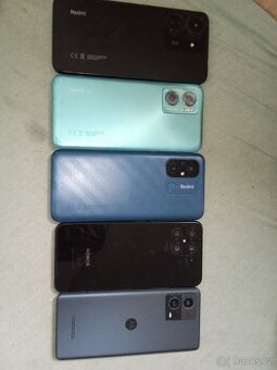 Mobilní telefony na opravu /ND BRNO