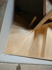Dřevěné schody - 1