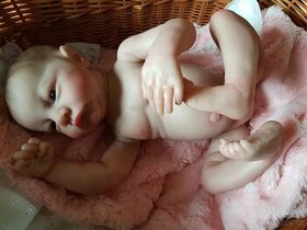 reborn miminko novorozenec holčička 48 cm z kitu Levi