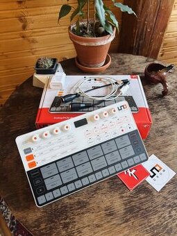 IK Multimedia UNO Drum Machine
