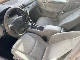 Mercedes Benz C180
