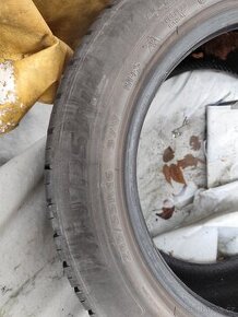 215/55R16 - 1