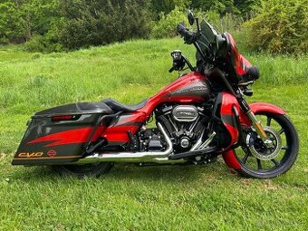 Harley Davidson Street Glide CVO FLHXSE 2017