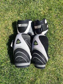 Hokejové juniorské lokty Bauer velikost L - 1