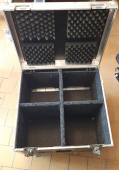 přepravní flight case pro 4 LED PAR - 1