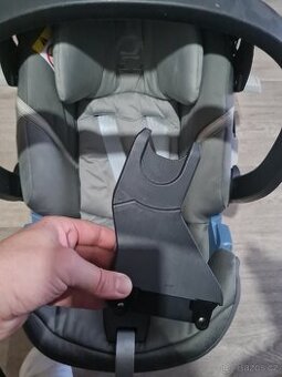 Autosedačka chicco +autosedačka cybex