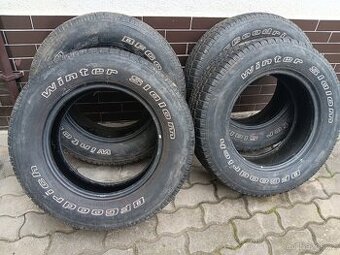 pneu 225/70 R 16
