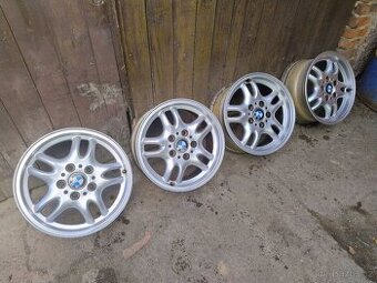 Krásná sada BMW r16 5x120