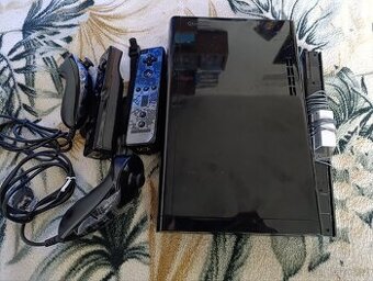 Nintendo Wii U + Hra (čtěte popis)