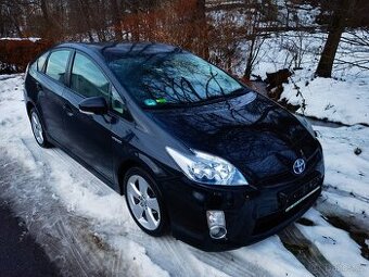 Toyota Prius 2010. Hybrid LPG 1.8 najeto 202 000km