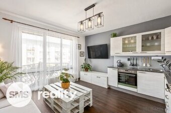 Prodej světlého bytu 3+kk, 59 m² s balkonem a parkováním, Pr