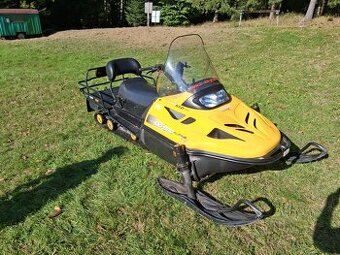 Sněžný skútr Ski-Doo Alpine IV