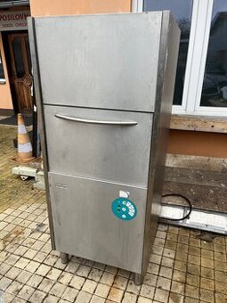 Myčka na černé nádobí