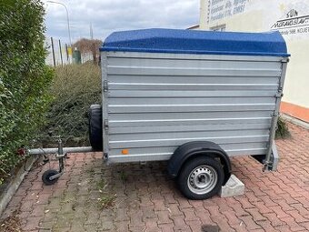 Speciální nákladní přívěsný vozík