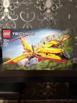 Lego Technic 42152 Hasičský letoun