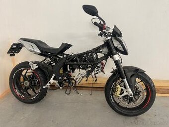 MV Agusta Brutale 675