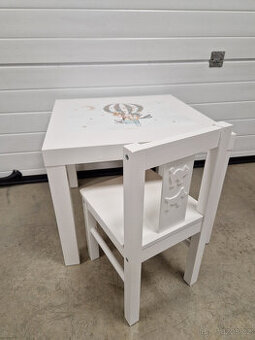 Dětský stolek a židlička Ikea