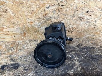 SERVO ČERPADLO MERCEDES W211 2.2 CDI