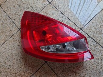 Ford Fiesta MK7 LZ lampa