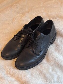 Kožené boty Baťa velikost 36, černá barva