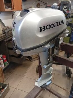 Prodám motor Honda 6 HP