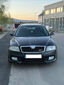 Škoda Octavia II 1.6i 75kW RS vzhled, manuál, klima, výhřev