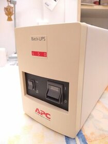 Záložní zdroj APC BK-650MI - 1