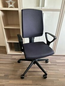 Kancelářská židle / křeslo otočná