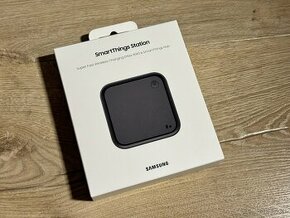 Samsung SmartThings Station, 15W nabíječka + SmartThings Hub