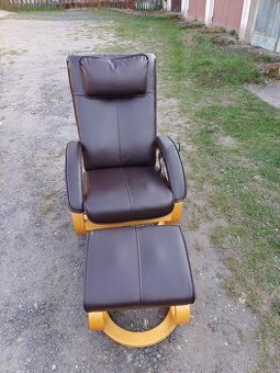Relaxační polohovatelné masážní křeslo