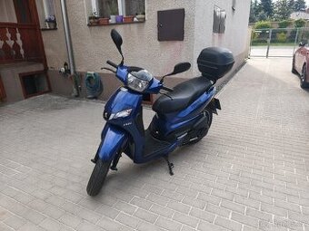 Skutr Peugeot tweet RS