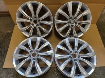 Alu kola 5x112 R18 VW T-Roc - demont